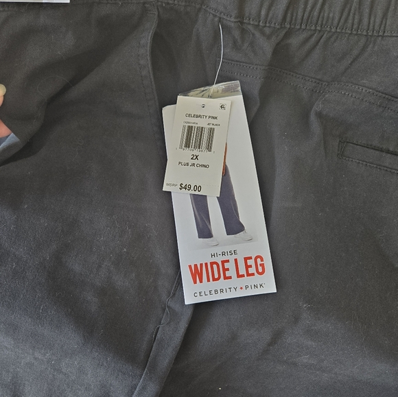 Trousers - Picture 3 of 8